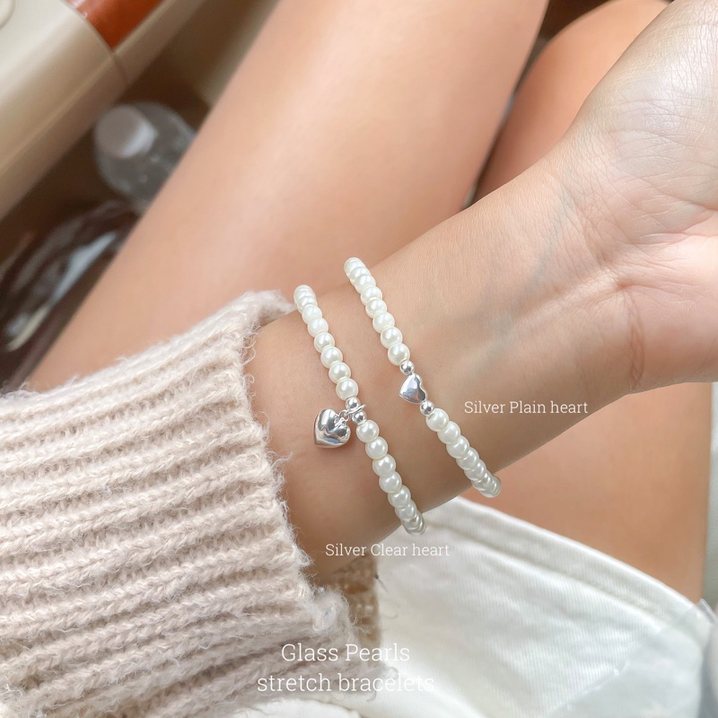 SissyJewelry // ข้อมือรุ่นเอ็นยืด Glass Pearls stretch beaded bracelet  ประดับจี้เงินแท้ (แจ้งจี้ตรงหมายเหตุ)