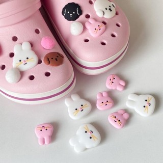 พร้อมส่ง!! Crocs Jibbitz น้องกระต่าย ติดรองเท้า จาก Mill and Moi