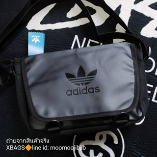 Adidas สะพายข้าง ดำด้าน ฝาปิดหนาแบบผ้าใบ ใบใหญ่ ผ้าหนา สายสะพายแข็งแรง คุณภาพดีมาก มีซิปปิด