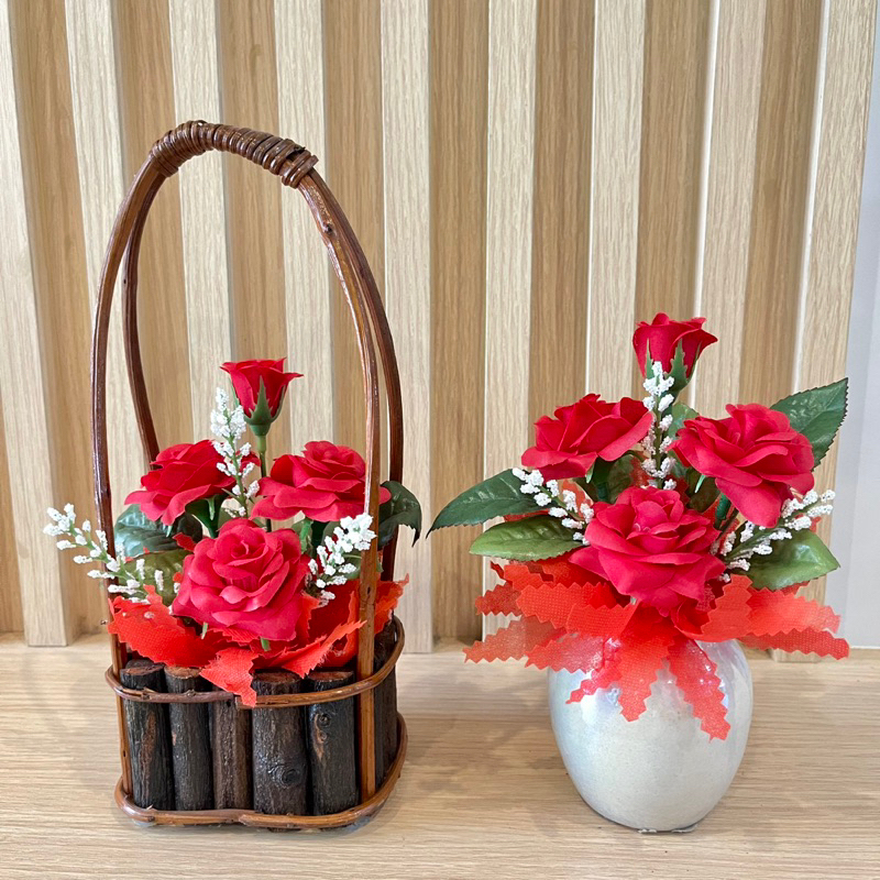 แจกันดอกกุหลาบ ของขวัญวาเลนไทน์ ตะกร้าดอกไม้