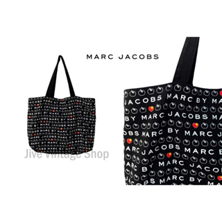 กระเป๋า MARC by MARC JACOBS ทรง tote ผ้าแคนวาสสะพายไหล่ ทรง shopping พิมพ์ลายโลโก้แบรนด์ มือสอง สภาพดี จากตู้ญี่ปุ่น