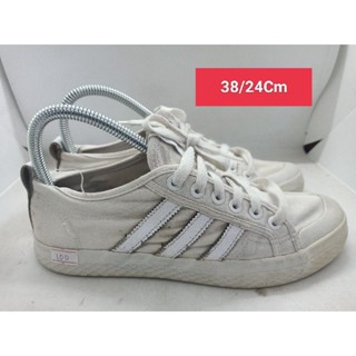 Adidas Size 38 ยาว 24 รองเท้ามือสอง ผู้หญิง ผู้ชาย ผ้าใบ แฟชั่น ทำงาน ลำลอง เดิน  เที่ยว วิ่ง ออกกำลังกาย