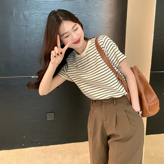 NINGFASHION เสื้อยืดเเขนสั้นผู้หญิงลายริ้ว รุ่น W9937