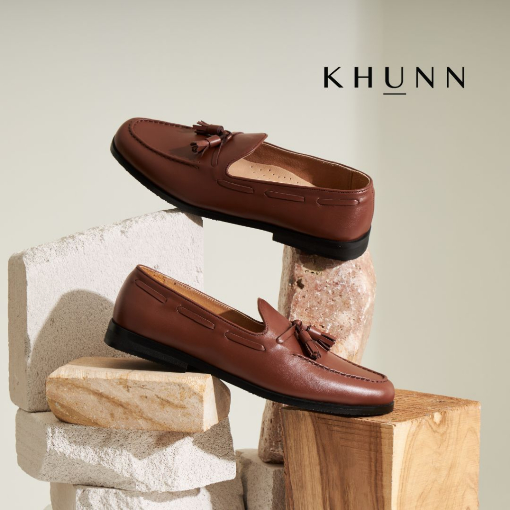 KHUNN (คุณณ์) รองเท้า รุ่น Patrick สี Walnut (PRE-ORDER)