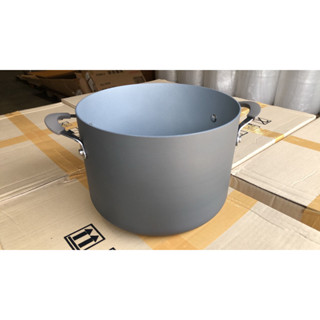 Cooking Pot หม้อสองหู เคลือบแข็ง 8QT /ใช้กับเตาแม่เหล็กไฟฟ้าไม่ได้ 24x34x17cm MEYER Technique 8265