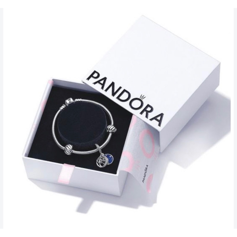 Pandora bracelet white box กล่องกำไล แท้100% เหลือกล่องรุ่นปัจจุบันตรงตามช้อป
