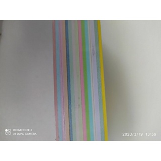 กระดาษปกรายงาน การ์ดสีขนาด A4  หนา 180 แกรมคละหลายสีมี150แผ่น