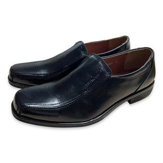 FREEWOOD BUSINESS SHOES รองเท้าคัชชู รุ่น 52-522 สีดำ (BLACK)