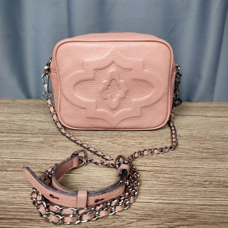 กระเป๋า Oryany Taylor mini Crossbody Bag ทรงกล่องสีชมพูอ่อน