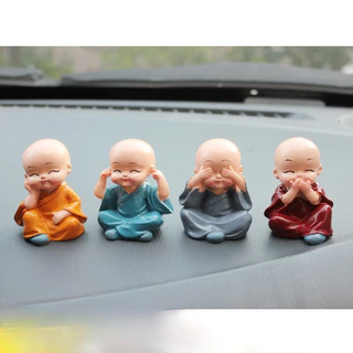 ตุ๊กตาเณรน้อยสุดน่ารัก (ตุ๊กตาเรซิน 1 ชุด 4 ตัว) มอบเป็นของขวัญ ใช้ตกแต่งรถและโต๊ะทำงาน