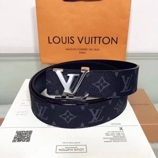 Louis vuitton Initales Reversible belt 4.0 (Ori) 📌size 90 เอว 31-35 นิ้ว 📌สินค้าจริงตามรูป