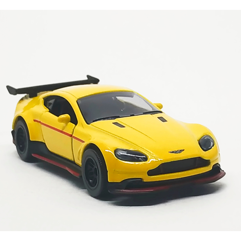 Majorette Aston Martin Vantage GT8 Yellow ล้อ D6CSB Scale 1/60 (8cm) ไม่มี package