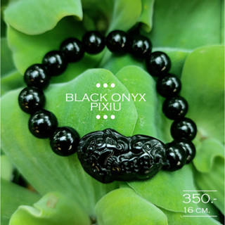 กำไล black onyx หินนิลดำ 10 มิล และปี่เซียะสีดำ