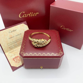 CARTIER DIAMOND ONYX PANTHERE CUFF BRACELET GOLD เครื่องประดับ กำไลข้อมือวง แบรนด์คาร์เทียร์ รูปหัวเสือ