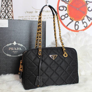 Prada Quilted Tessuto Nylon shoulder bag(Ori)เทพ 📌size 30 cm.📌 📌สินค้าจริงตามรูป งานสวยงาม งานหนังแท้