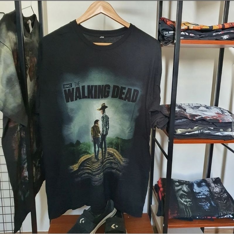 เสื้อยืดวินเทจ The Walking Dead ลาย ริค กับ คาล ตอกปี 2014