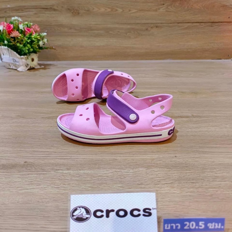 Crocs รองเท้ารัดส้นสีชมพู น่ารัก ขนาด 20.5 ซม. ราคา 80฿