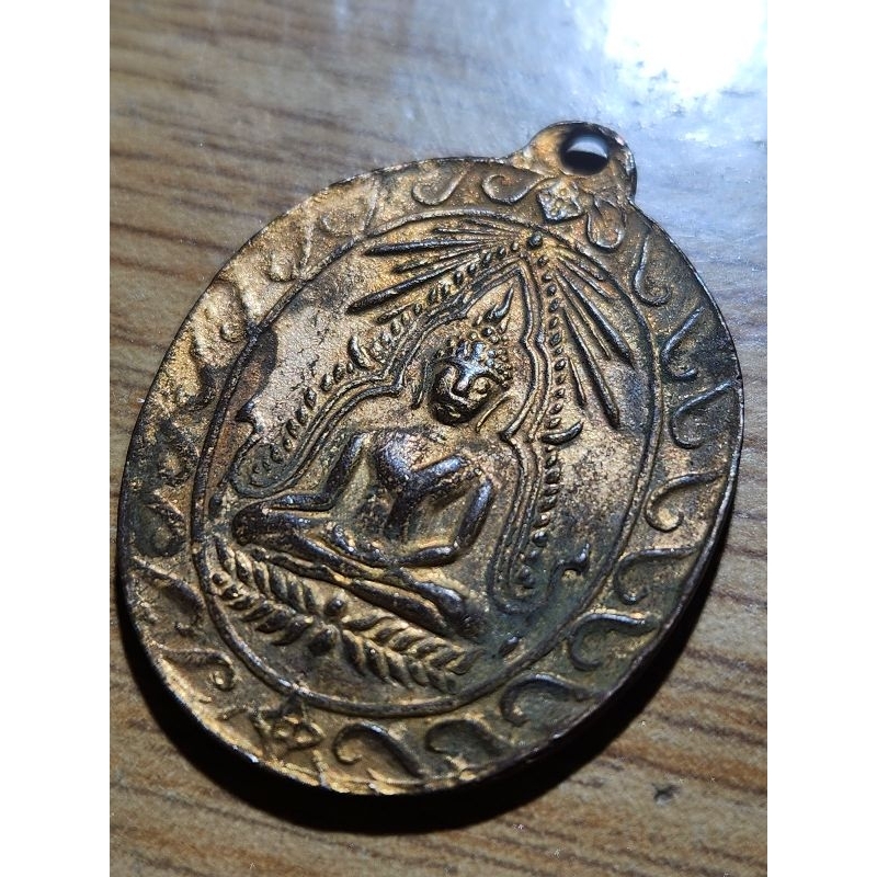 เหรียญพระพุทธชินราช วัดโพธาราม ปี 2461 เนื้อทองแดงกะไหล่ทอง

