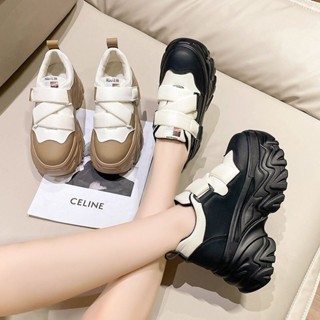 รองเท้าผ้าใบ เสริมส้น สูง8cm size34-39 ♥️พรีออเดอร์