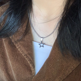 [ พร้อมส่ง ] สร้อยคอจี้รูปดาวห้าแฉก / star necklace