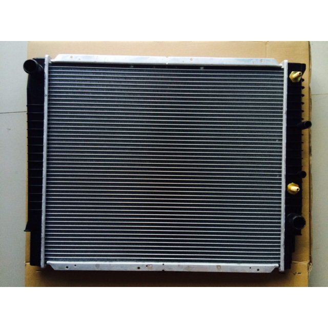 หม้อน้ำรถยนต์ วอลโว่ 940 Radiator Volvo 940 1990-1998