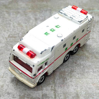 Tomica โมเดลรถเหล็ก แนวก่อสร้าง รถบรรทุก  โทมิก้า ISUZU GIGI AMBULANCE CAR  S1/155