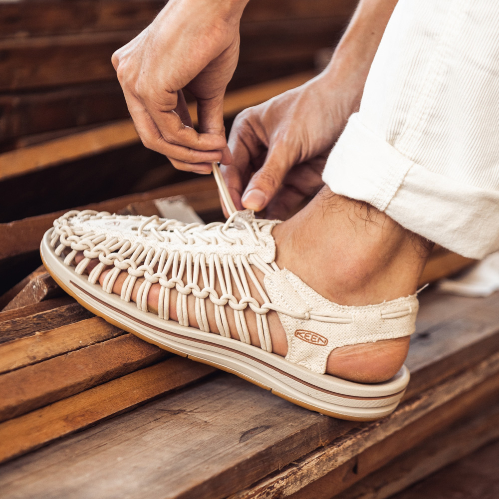 [ลด30% เก็บโค้ด 2509FASHDD] KEEN Uneek - Canvas (Limited Edition) รองเท้า คีน แท้ รุ่นฮิต ได้ทั้งชายหญิง