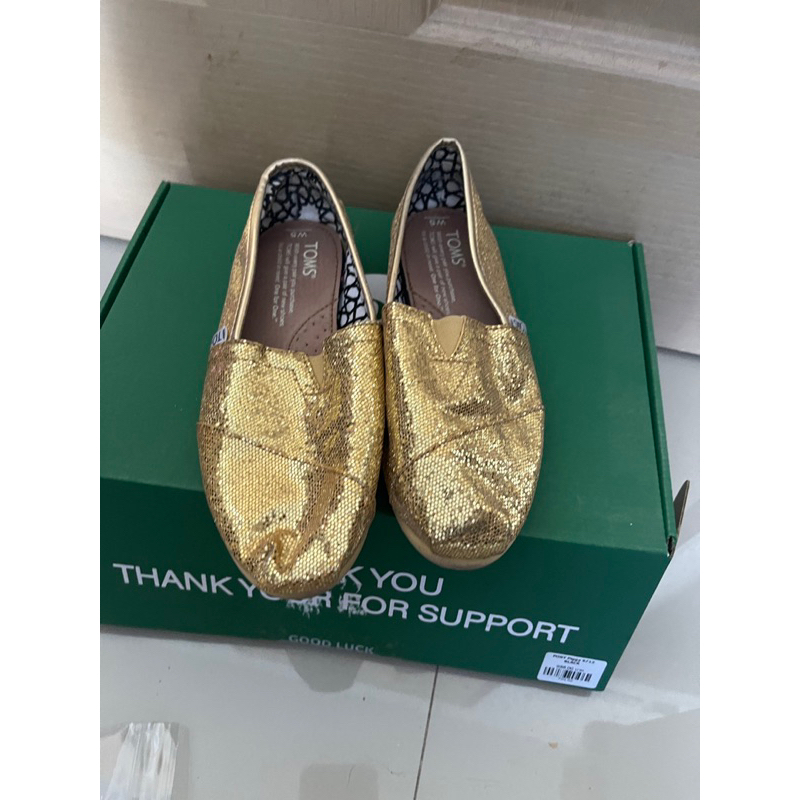 รองเท้าtomsมือ2 ไซร์ W5สภาพ85% ไม่มีอุปกรณ์