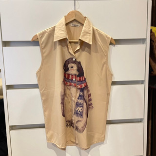 เสื้อแขนกุด ลายเพนกวิน เสื้อเชิ้ตแขนสั้น สีครีม เสื้อพิมพ์ลาย อก 38 นิ้ว