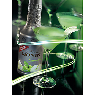 (บ้านกาแฟ HomeKoffee) MONIN Green Apple Fruit Mix เพียวเร่โมนิน กลิ่น “แอปเปิ้ลเขียว” บรรจุขวด 1 ลิตร Puree MONIN