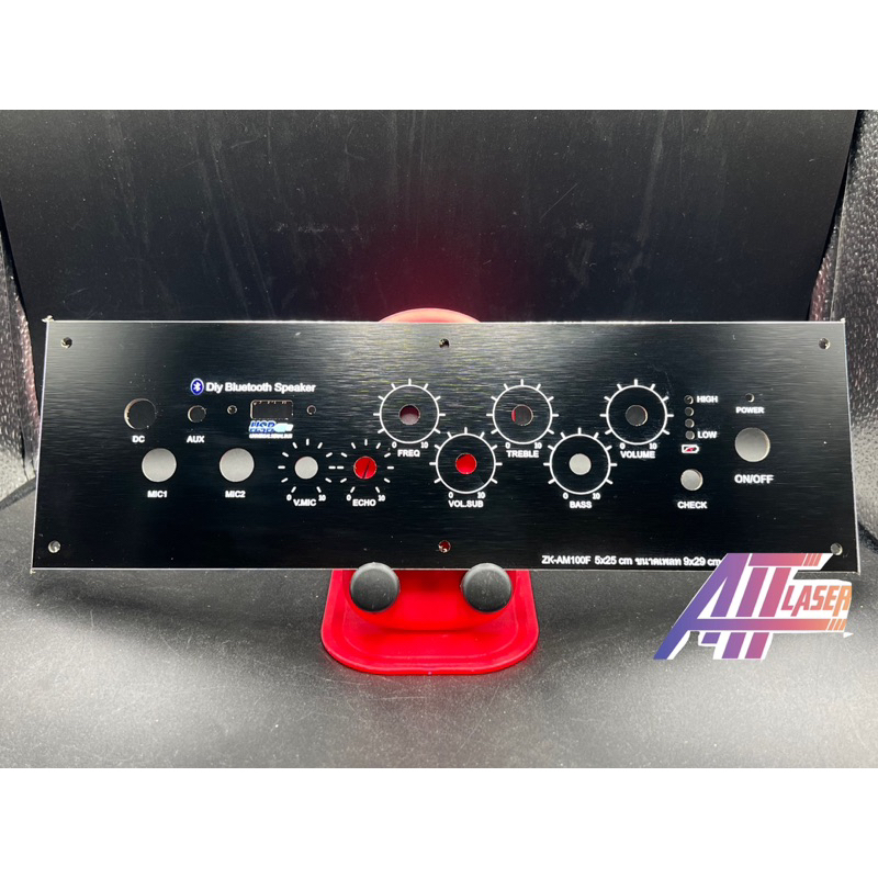 เพลท รุ่น ZK-AM100F  วัตแบตเม็ดไฟ ช่องเพลท5*25ขนาดแผ่น29x9ซมเพลทคอมโพสิตสีดำ สวิตช์เปิดปิด12มิล แบบว