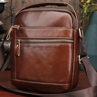 กระเป๋าหนังแท้!! รุ่นใหม่ 2023!! พร้อมส่ง กระเป๋าสะพายข้าง Messenger Bag  มีช่องเยอะมาก หนังสวย คุ้มค่าสุดๆ