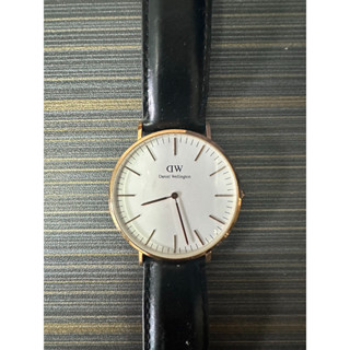 นาฬิกา Clock ของ DW ของพ่อค้าใส่เอง ใส่ทางการ แฟชั่น ทำงาน ได้ทุกลุค Everydaylooks ขายตามสภาพนะครับ ไม่มีกล่อง