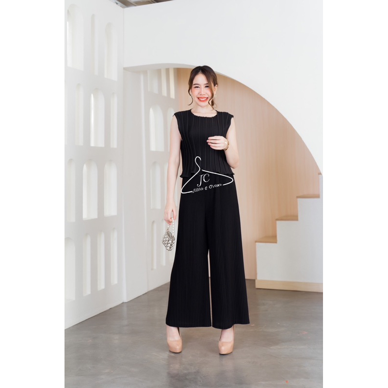 Jubbie & Chrissie : กางเกงพลีทขายาว สีพื้น รุ่นสองตอน classic เนื้อผ้า Crepe georgette สวมใสสบาย ไม่ต้องรีด twoton