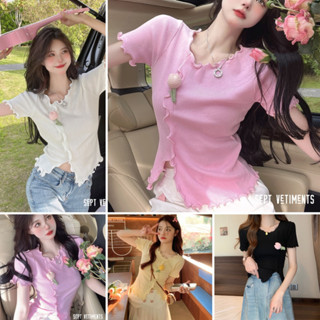 PBB56047-3 เสื้อไหมพรมแขนสั้นขอบน่าระทึกใจผู้หญิง ผ้าไหมน้ำแข็ง เสื้อสวมหัวตกแต่งดอกไม้สามมิติสุดน่ารักสไตล์แฟชั่น
