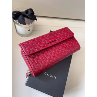 🦋สินค้าพร้อมส่ง🦋  New🤍Gucci Wallet 3 พับ อีกด้านเป็นซิปรอบ  ใส่บัตรได้เยอะมาก คุ้ม 🔥 สวย เรียบ หรู ราคาดีมากก