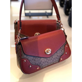 COACH MILLIE SHOULDER BAG IN SIGNATURE CANVAS (COACH CE639)