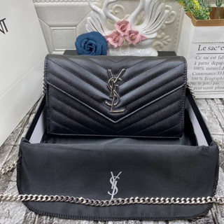 Saint Laurent  Grade Hiend size 23 cm