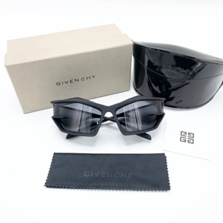 GIVENCHY RECTANGLE FRAME SUNGLASSES แว่นตากันแดดแบรนด์จิวองชี่