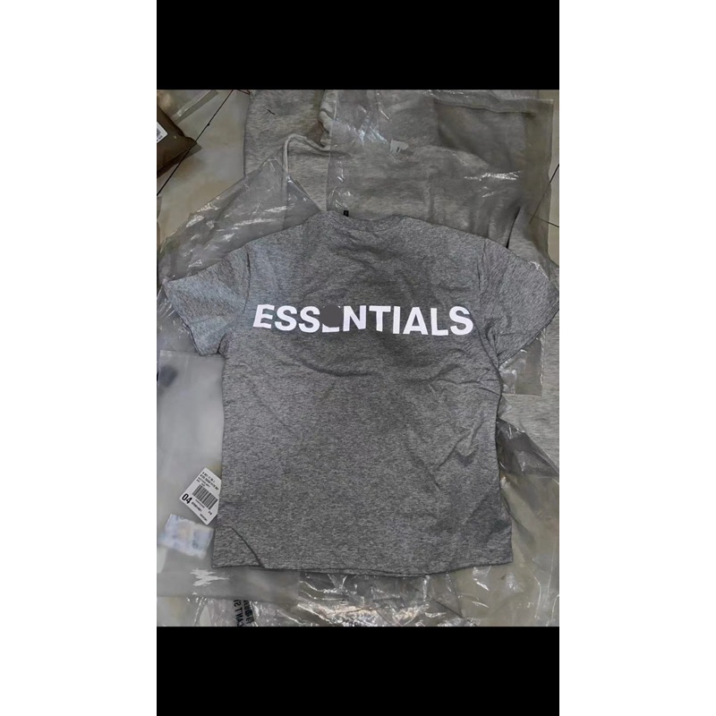 essentials ss19 3Mของใหม่อุปกรณ์ครบ แท้100%