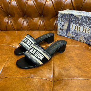 DIOR SANDALS SHOES งานออริ รองเท้าแตะ มีส้น หนังแท้ เรียบหรู ชนช็อป คุณภาพดีมาก เทียบแท้ ดิออร์