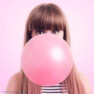 ล็อตใหม่! Hubba Bubba Mega Long Fancy Fruit (ตลับชมพู) ยาว 6 ฟุต หมากฝรั่งตลับเมตร รสบับเบิ้ลกัม 56g.
