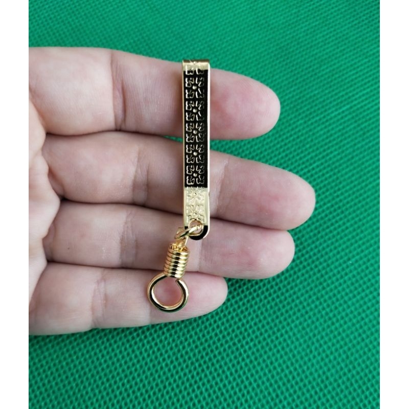 แหนบห้อยพระ สีทอง  <ตะขอเกลียวหมุน> (( สแตนเลสแท้ สีทอง 1ชิ้น )) แข็งแรง ทนทาน🔸มีหลายลายให้เลือก - รูปที่ 7