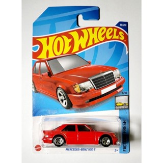 Hot Wheels MERCEDES-BENZ 500E สีแดง