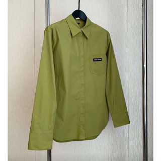 MIU MIU LONG SLEEVE SHIRT GREEN เสื้อเชิ้ตคอปกแขนยาว แบรนด์มิวมิว สีเขียว กระเป๋าหน้าอก