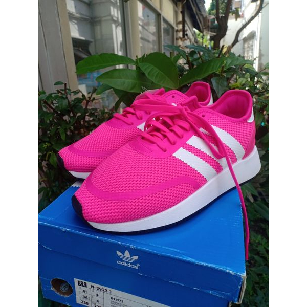 ส่งฟรี !! รองเท้า Adidas  N-5923 🌸🌸🌸 รองเท้าสีสดใส Size 4UK 36.5 23cm 37-37.5 ใส่ได้ค่ะ