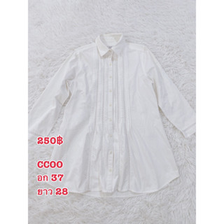 CCOO เสื้อเชิ้ตตัวยาว แต่งผ้าฉลุลายข้างหน้า