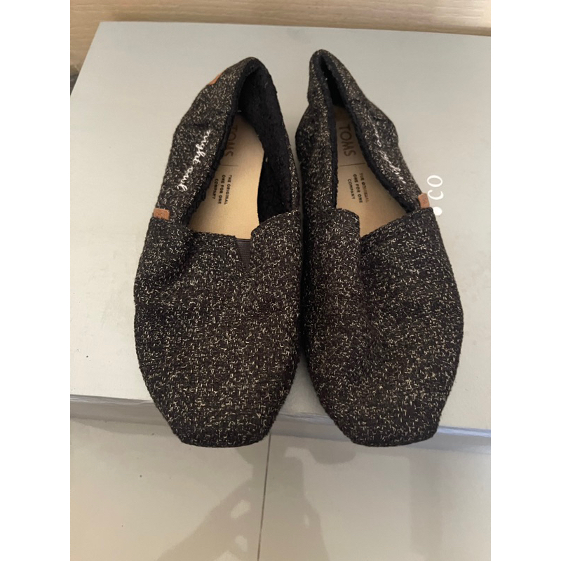 รองเท้าtomsมือ2 ไซร์ W5.5สภาพ70% ไม่มีอุปกรณ์