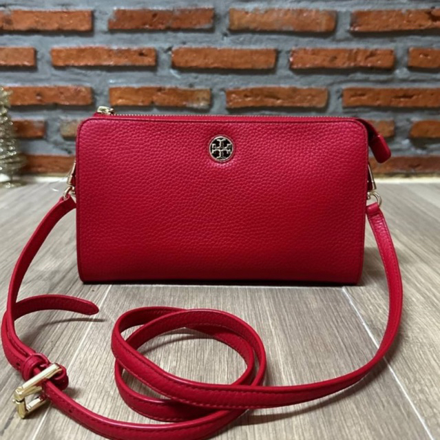 🎀 (สด-ผ่อน) ลด 400฿ กระเป๋าสะพาย สีแดง 49123 Tory Burch Brody Pebbled  Wallet Crossbody color: Liberty Red | Shopee Thailand