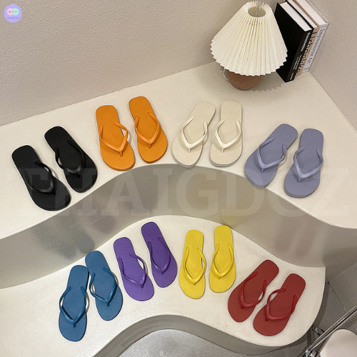 R66 รองเท้าแตะ แฟชั่นเกาหลี นุ่มนิ่มกันน้ำ สายสีเดียวกับพื้น มี 6 สี (1057)